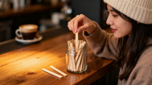 Why Are Disposable Wooden Coffee Stirrers Gaining Popularity Globally?